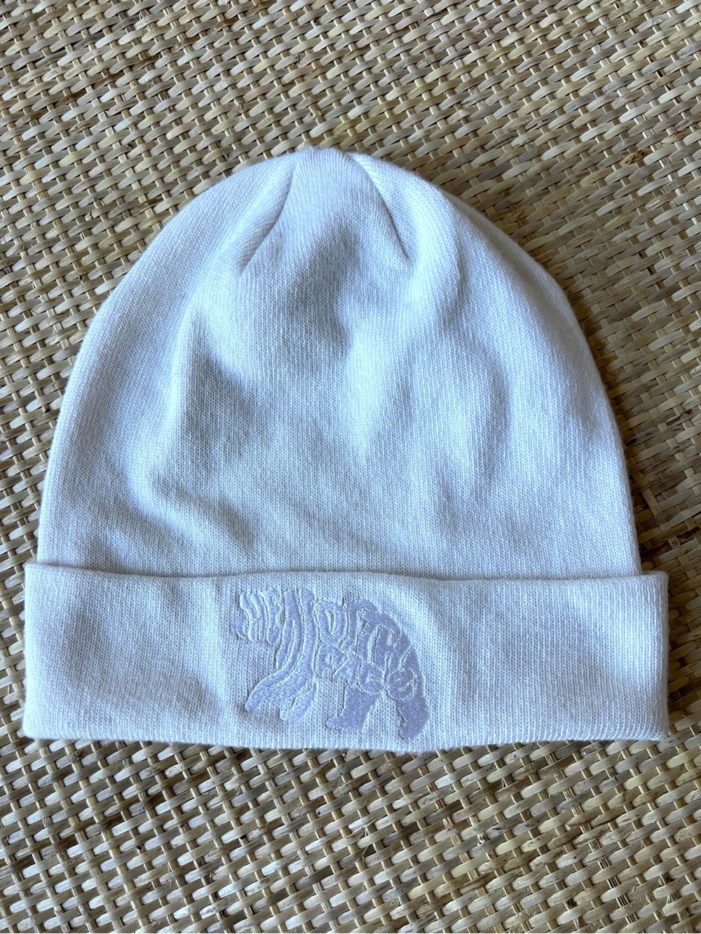 The North Face Dock Worker Recycle Beanie Bear Graphic Winter Off White Unisex